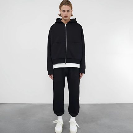 WARM UP CROPPED ZIPPED BLACK HOODIE